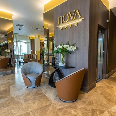 Hotel Nova Luxury Targoviste Ngoại thất bức ảnh