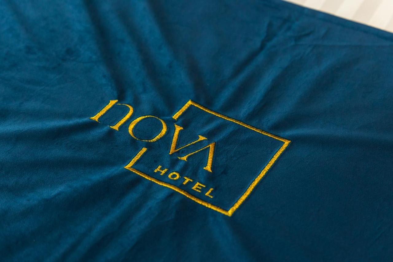 Hotel Nova Luxury Targoviste Ngoại thất bức ảnh